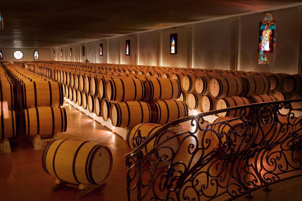 Chateau Pape Clement Песак Екстериор снимка